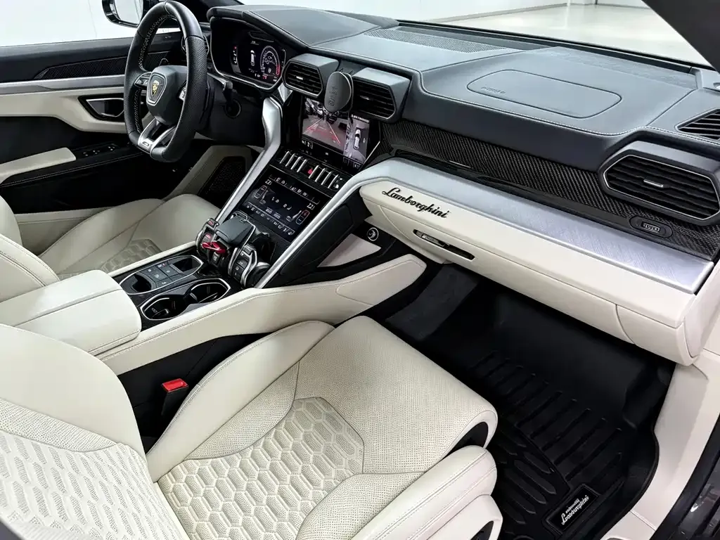 Lamborghini Urus — фото 4