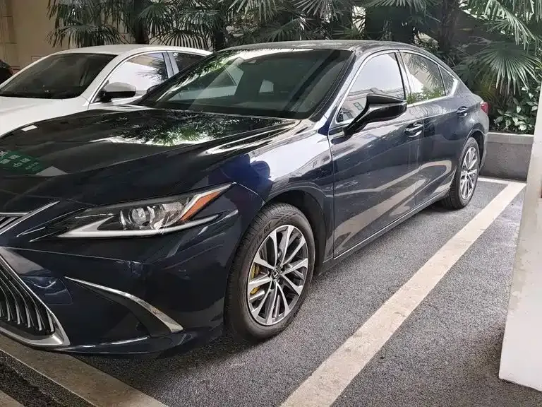 Lexus ES — фото 3