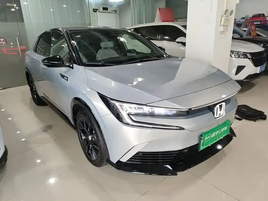 Honda e:NP2 — фото 10