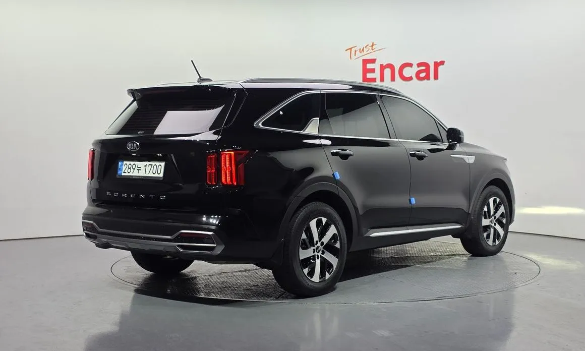 Kia Sorento — фото 8