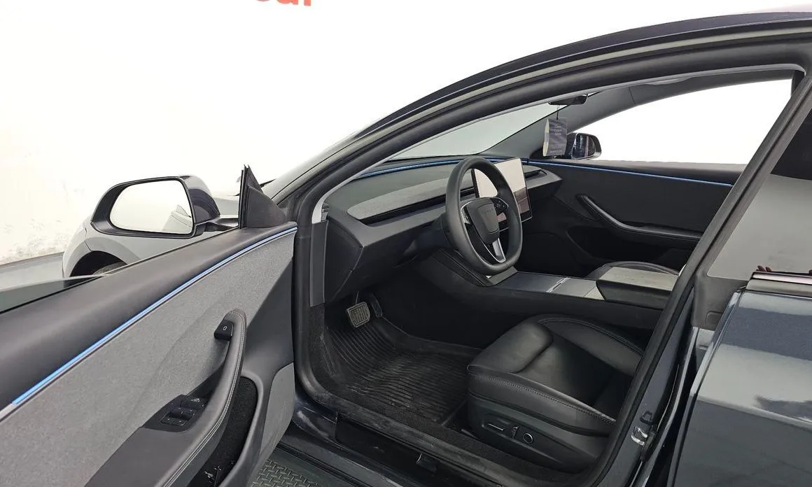 Tesla Model 3 — фото 6