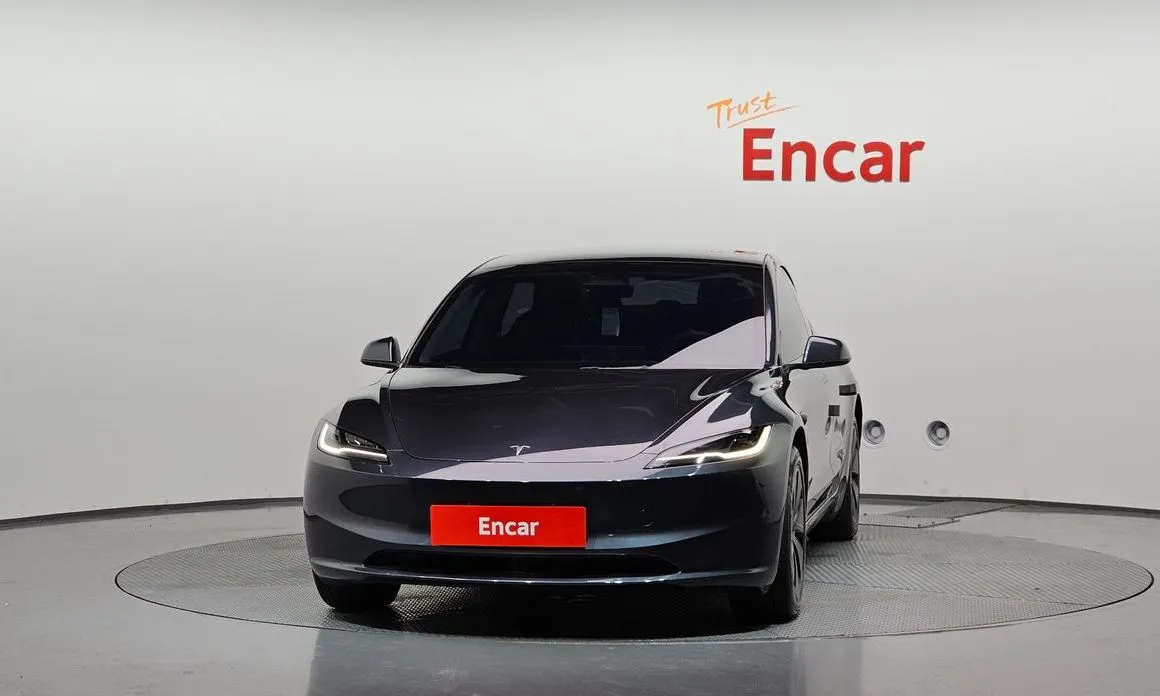Tesla Model 3 — фото 2