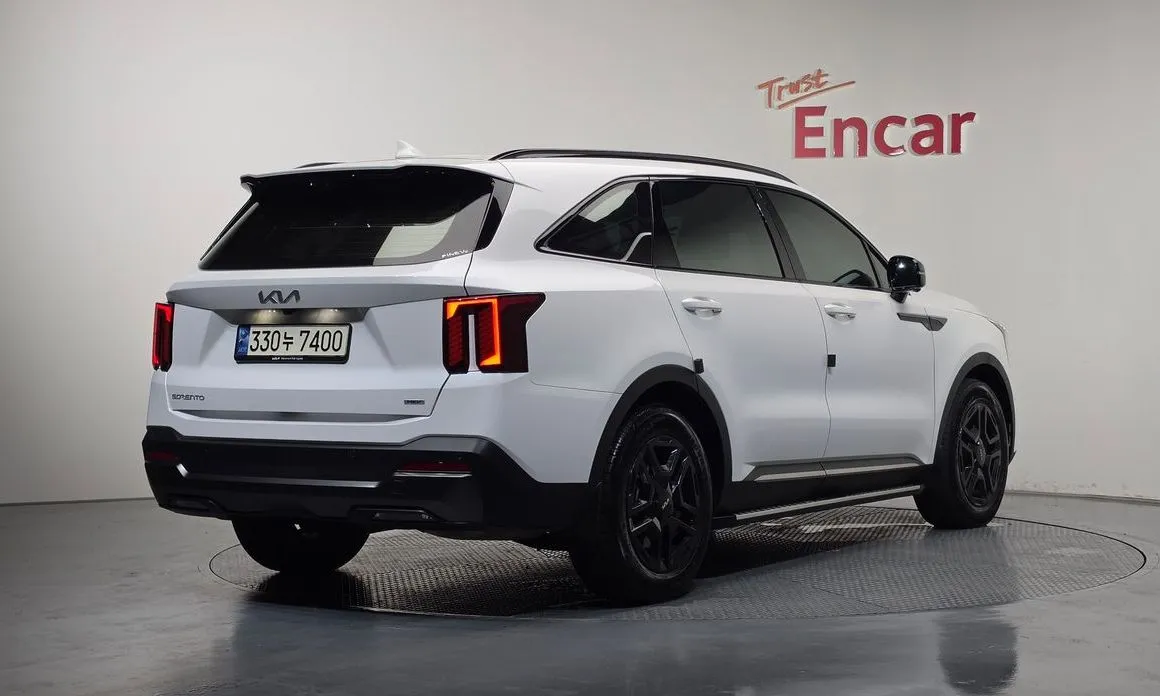 Kia Sorento — фото 7