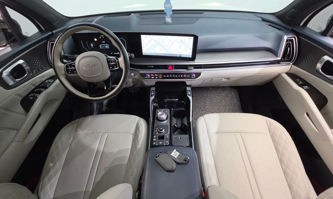 Kia Sorento — фото 10