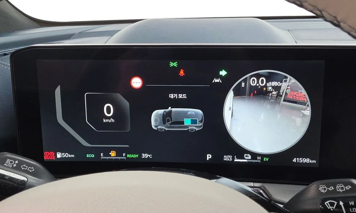 Kia Sorento — фото 6
