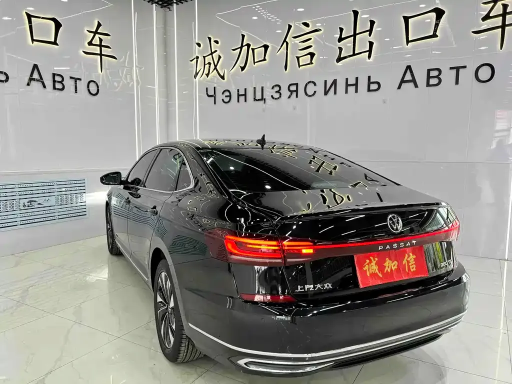 Volkswagen Passat — фото 8