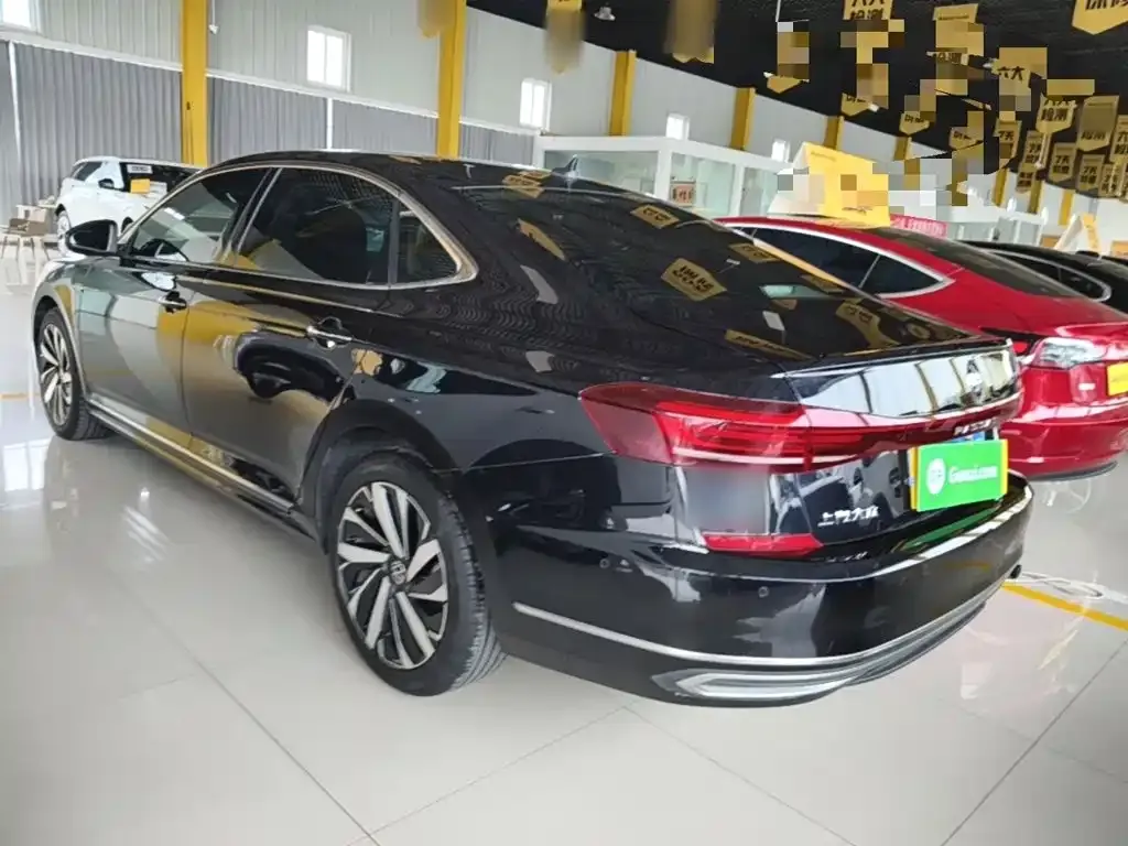 Volkswagen Passat — фото 9