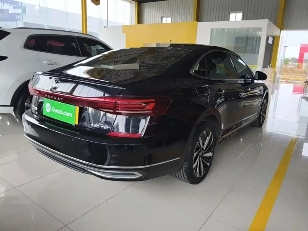 Volkswagen Passat — фото 7