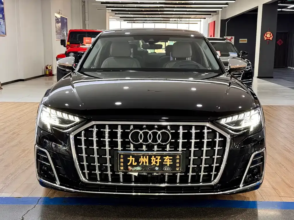Audi A8 — фото 3
