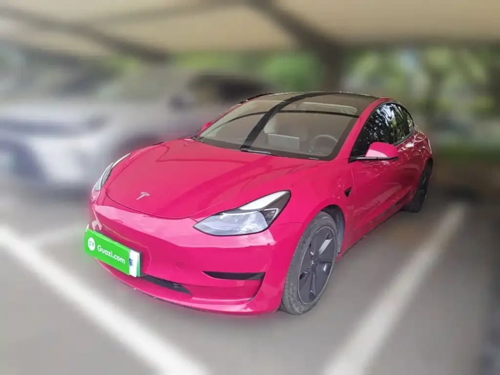 Tesla Model 3 — фото 1
