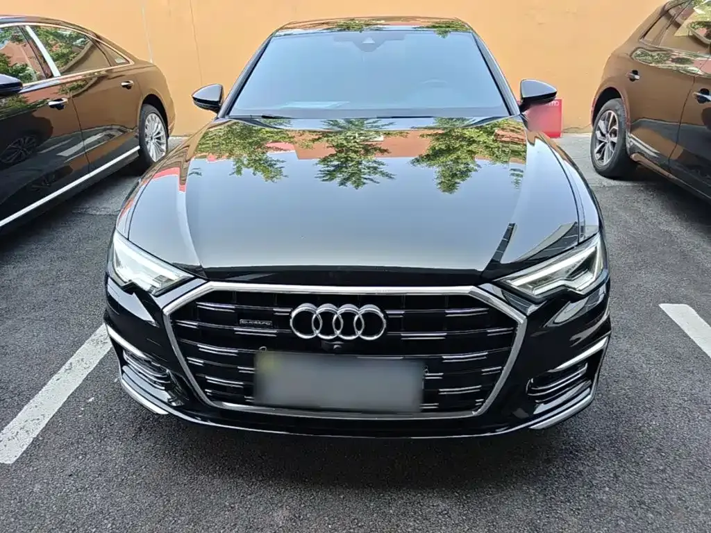 Audi A6L — фото 10