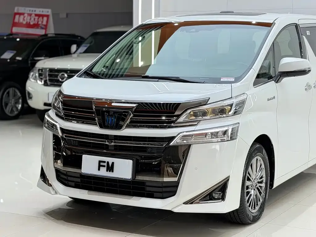 Toyota Vellfire — фото 8