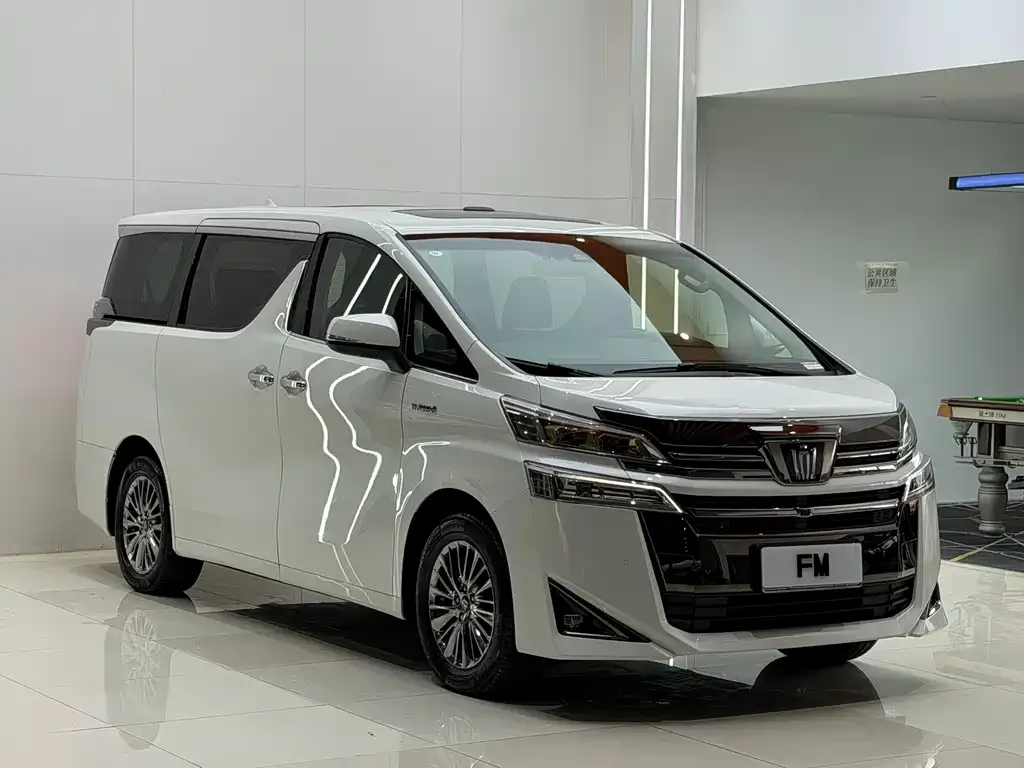 Toyota Vellfire — фото 10