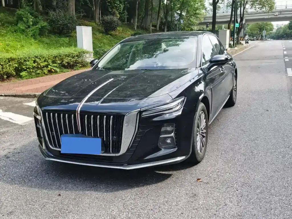 Hongqi H5 — фото 1