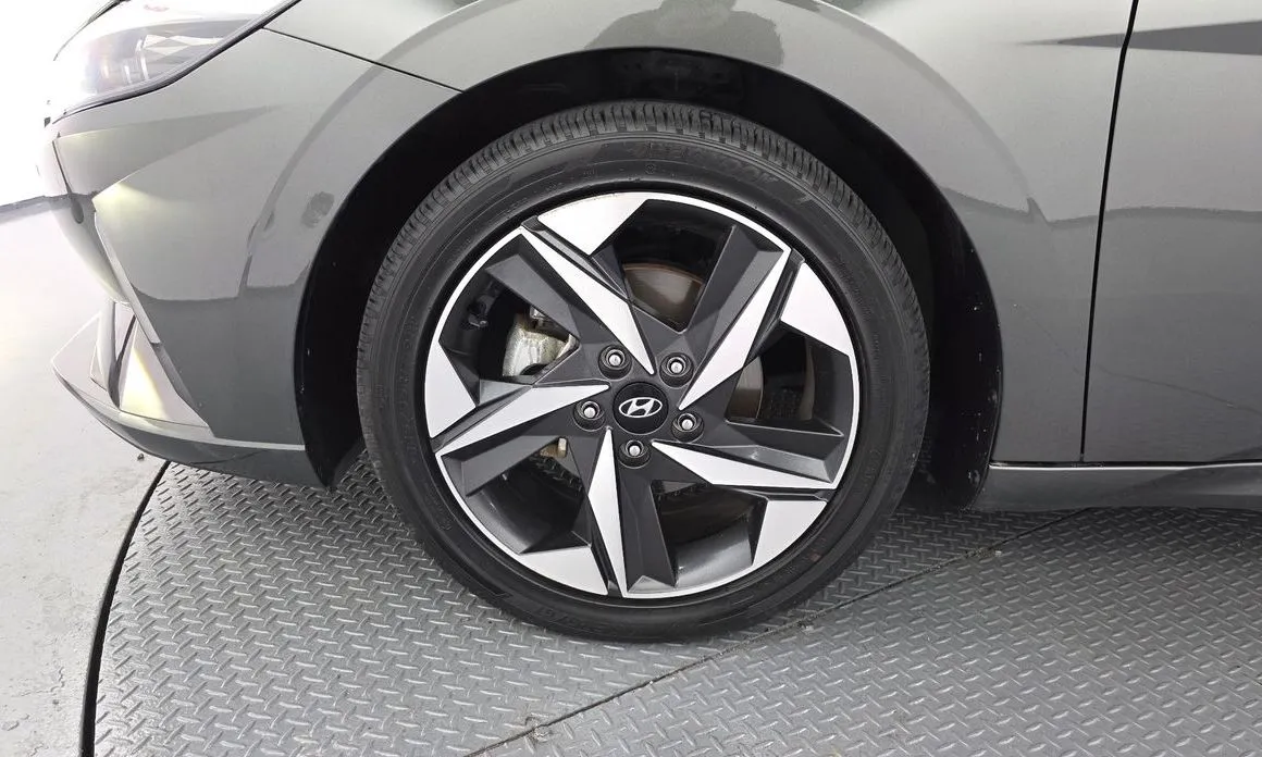 Hyundai AVANTE — фото 7