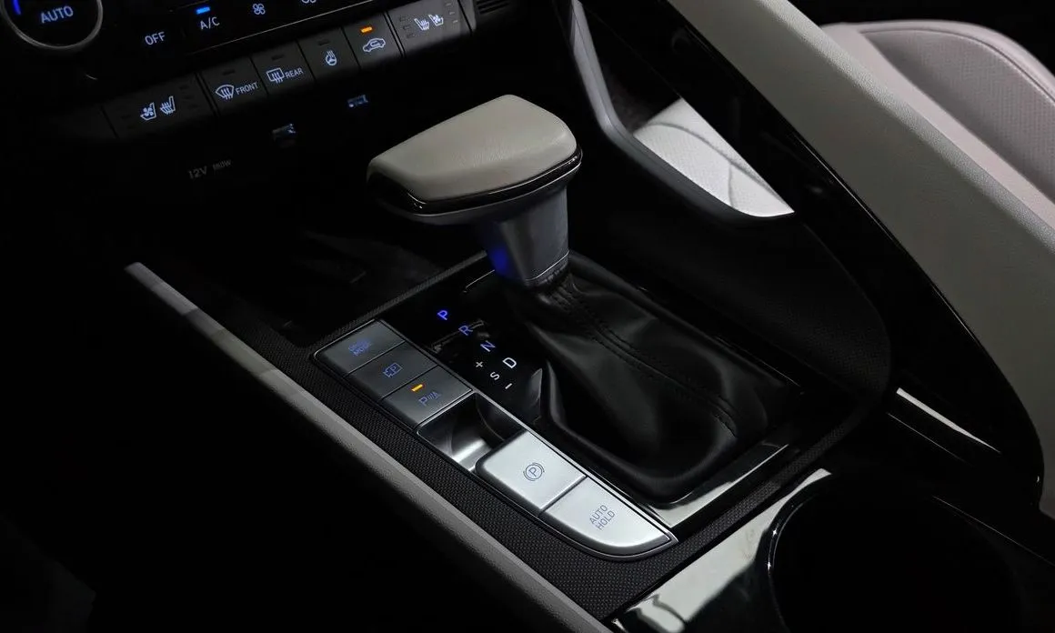 Hyundai AVANTE — фото 6