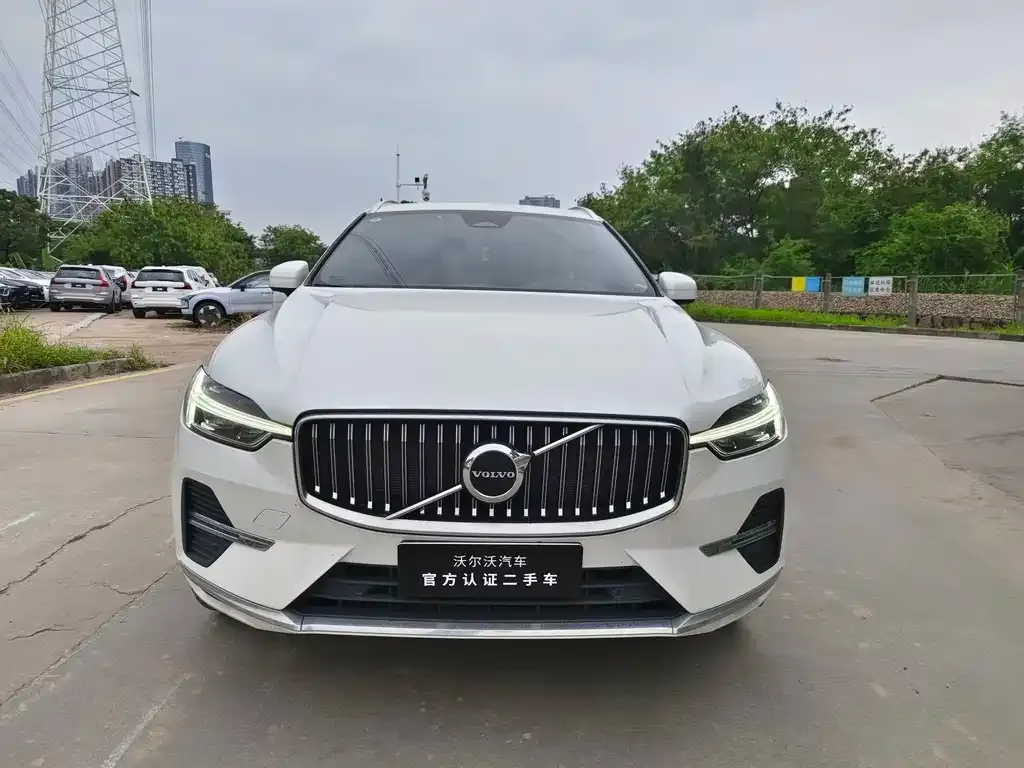 Volvo XC60 — фото 3