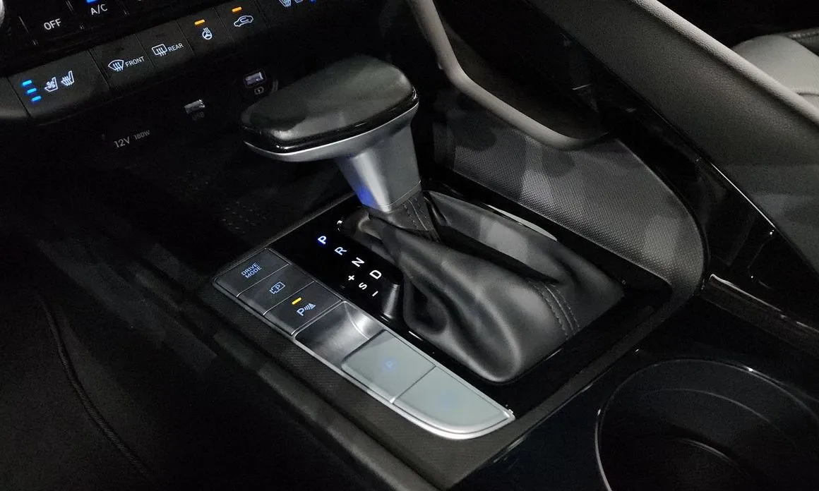 Hyundai AVANTE — фото 9