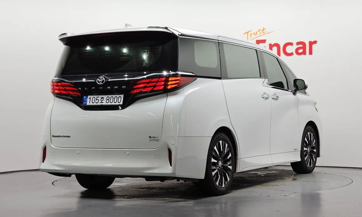 Toyota Alphard — фото 3