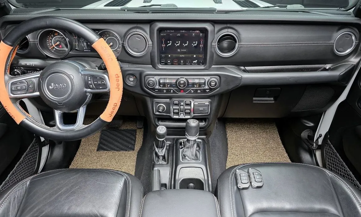 Jeep Wrangler — фото 9