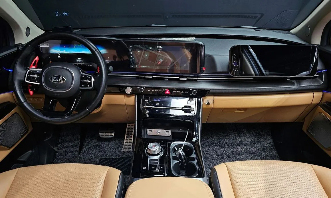 Kia Carnival — фото 10