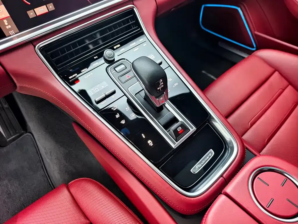 Porsche Panamera — фото 10