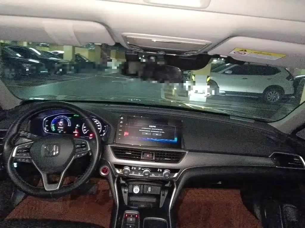 Honda Accord — фото 10