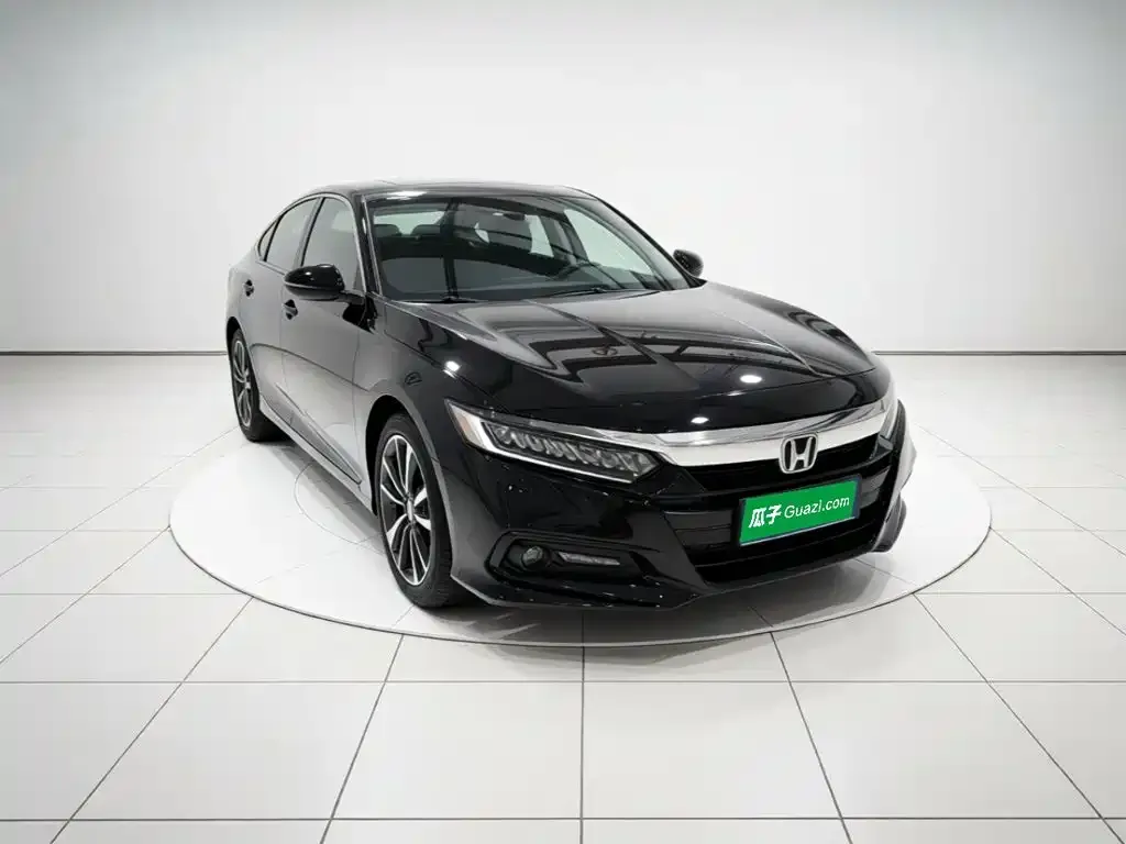 Honda Accord — фото 7