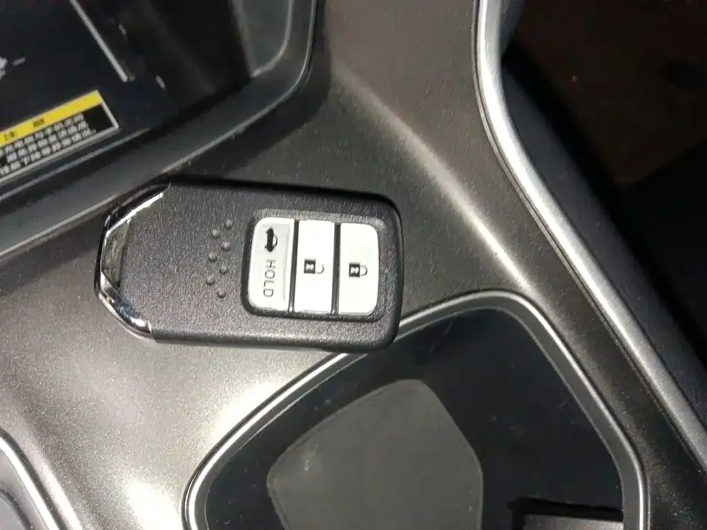 Honda Accord — фото 8