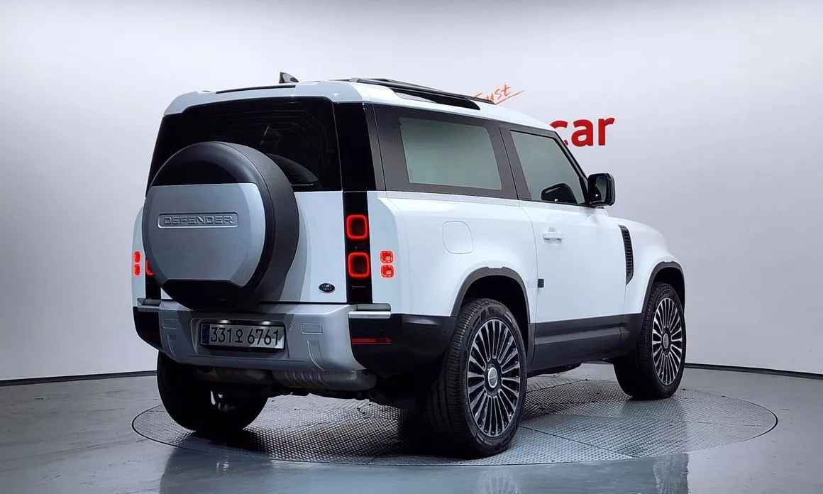 Land Rover Defender — фото 5