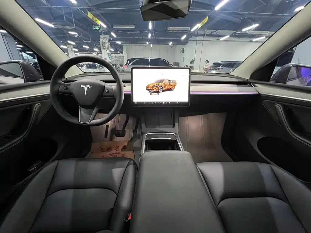 Tesla Model Y — фото 7