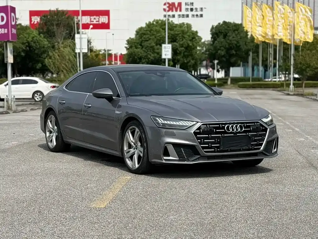 Audi A7L — фото 9