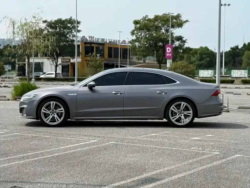 Audi A7L — фото 3