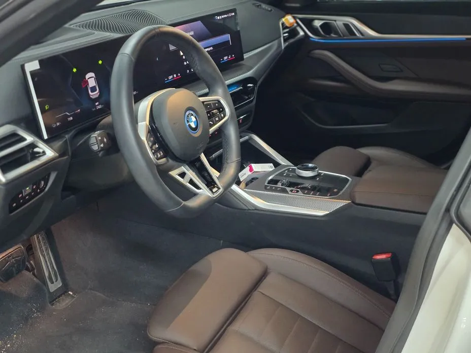 BMW i4 — фото 5