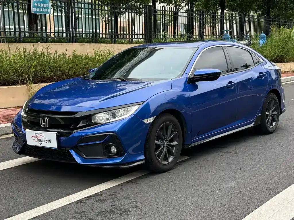 Honda Civic — фото 1