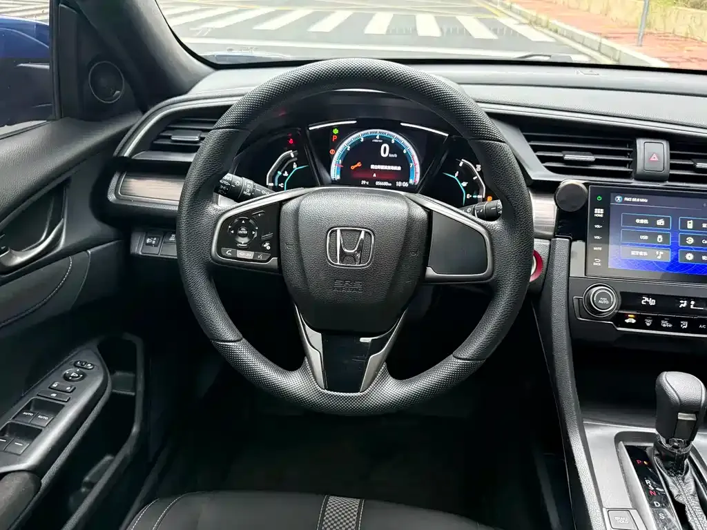 Honda Civic — фото 6