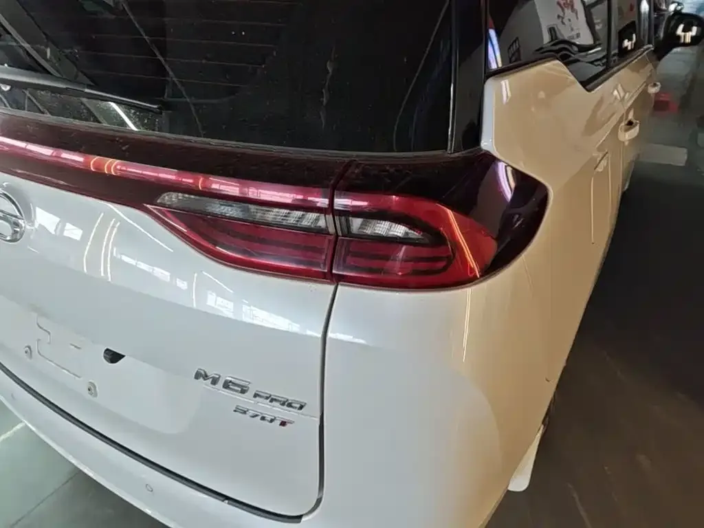 GAC Motor Trumpchi M6 — фото 10