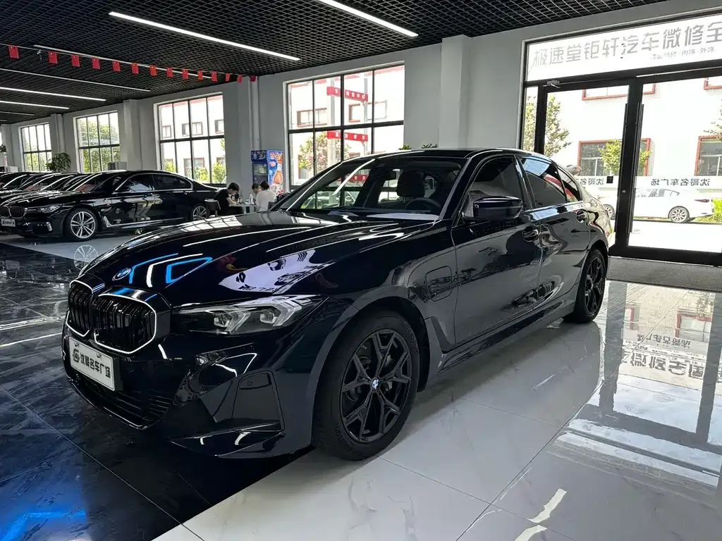 BMW i3 — фото 1