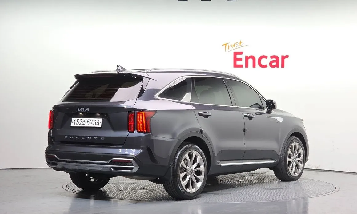 Kia Sorento — фото 5