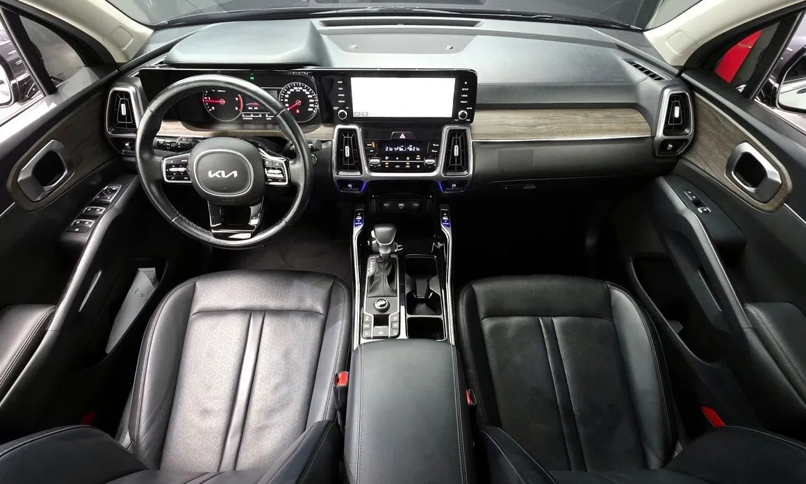 Kia Sorento — фото 6