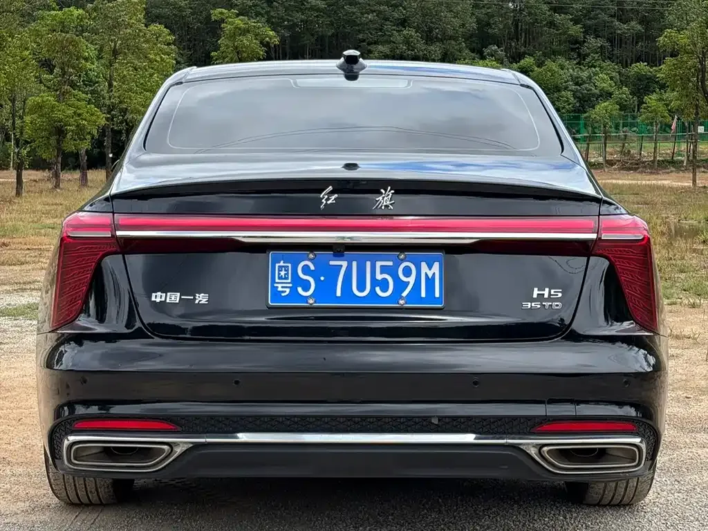 Hongqi H5 — фото 6