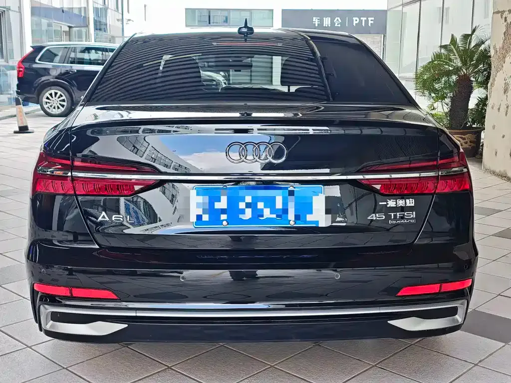 Audi A6L — фото 5