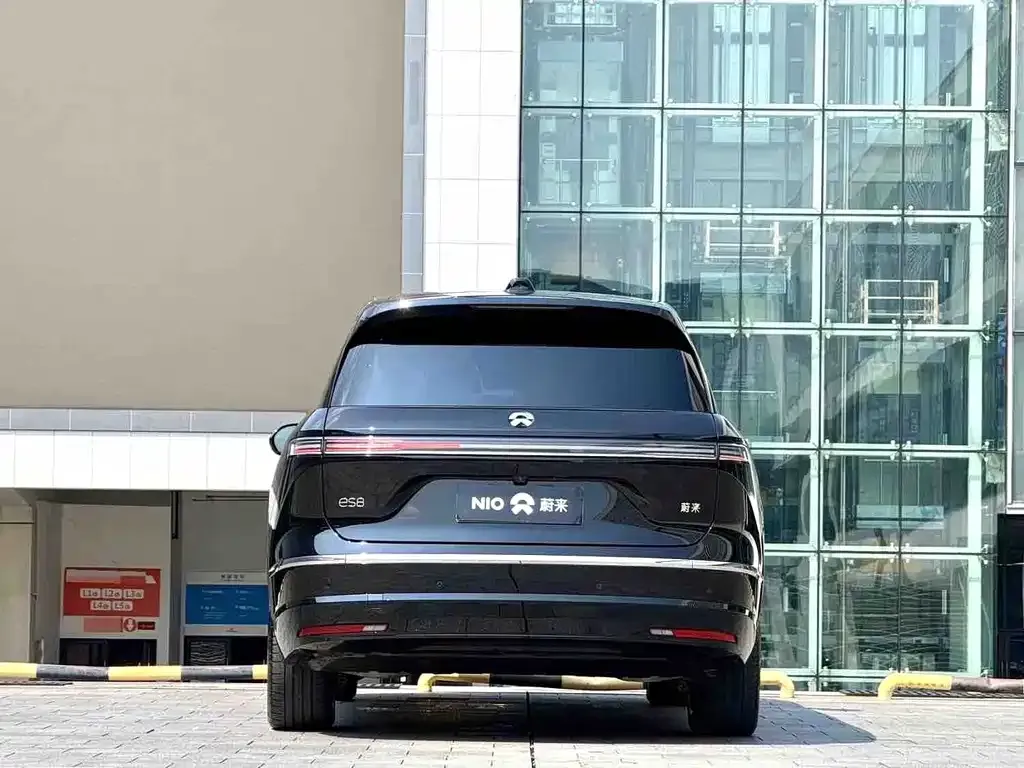 NIO ES8 — фото 4