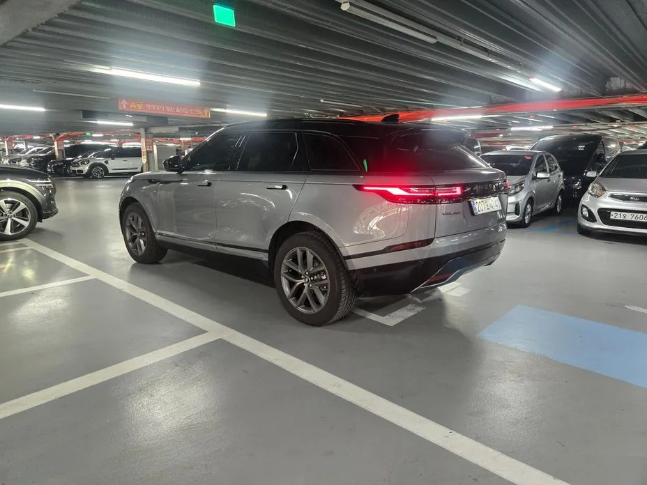 Land Rover Range Rover Velar — фото 9