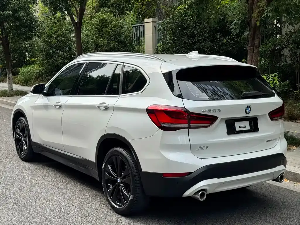 BMW X1 — фото 3