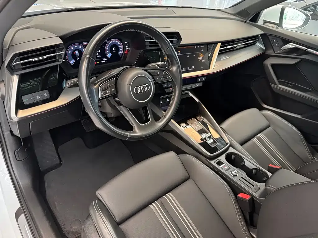 Audi A3 — фото 2