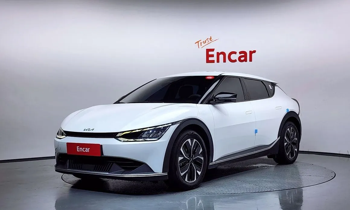 Kia EV6 — фото 1