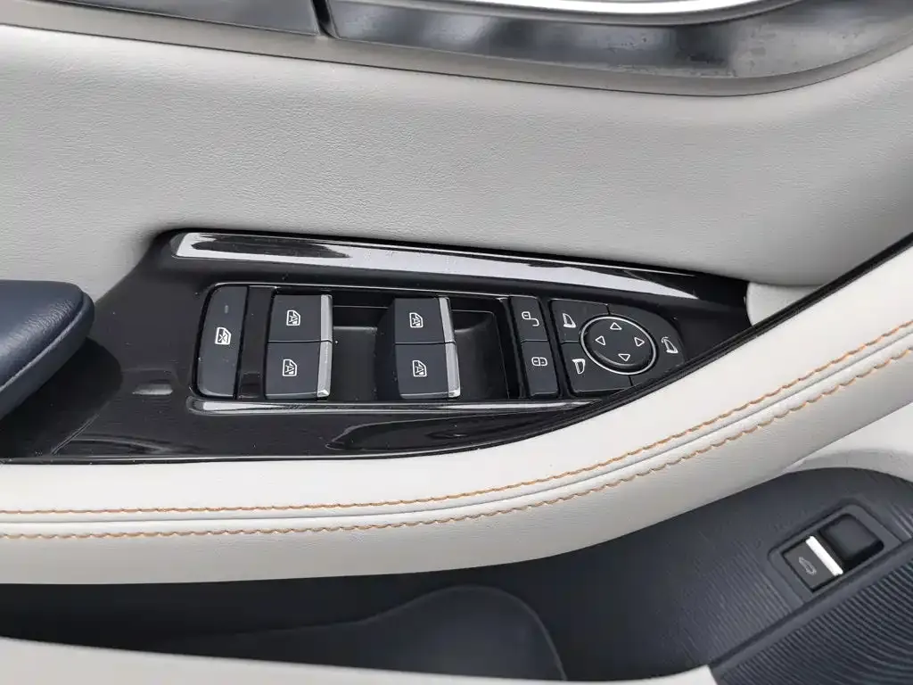 BYD PLUS New Energy — фото 10