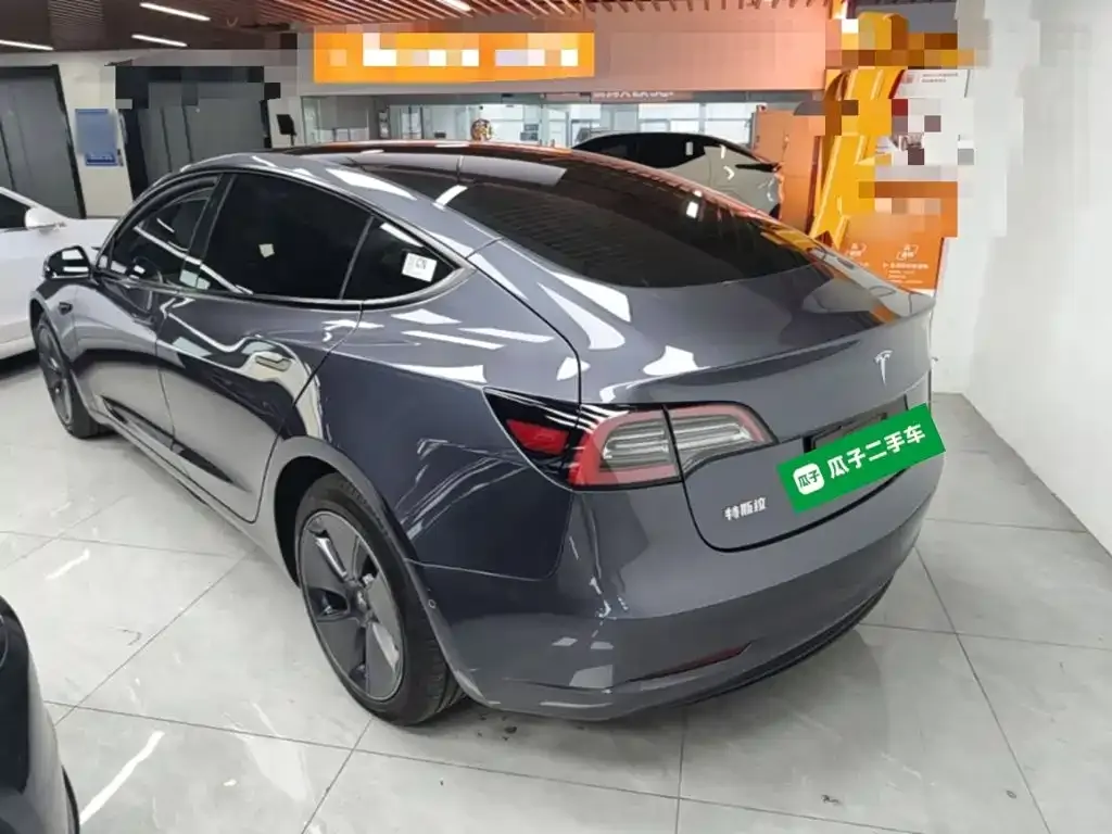 Tesla Model 3 — фото 6