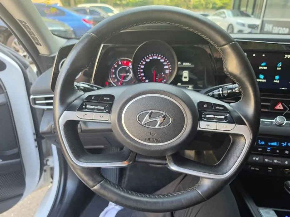 Hyundai AVANTE — фото 8